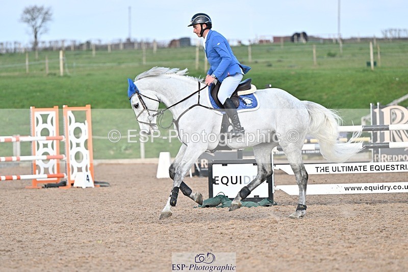 250326-144928-01254 - Cls 6 Foxhunter and 1.20m