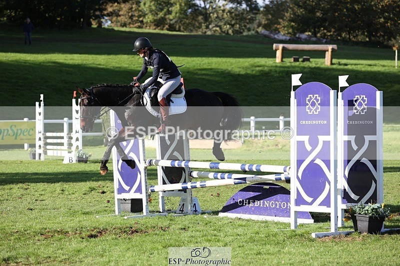 231022-151651-29709 - 502-REBEL.ON.THE.RUN-Ida.Strandberg-TrotUp+SJ