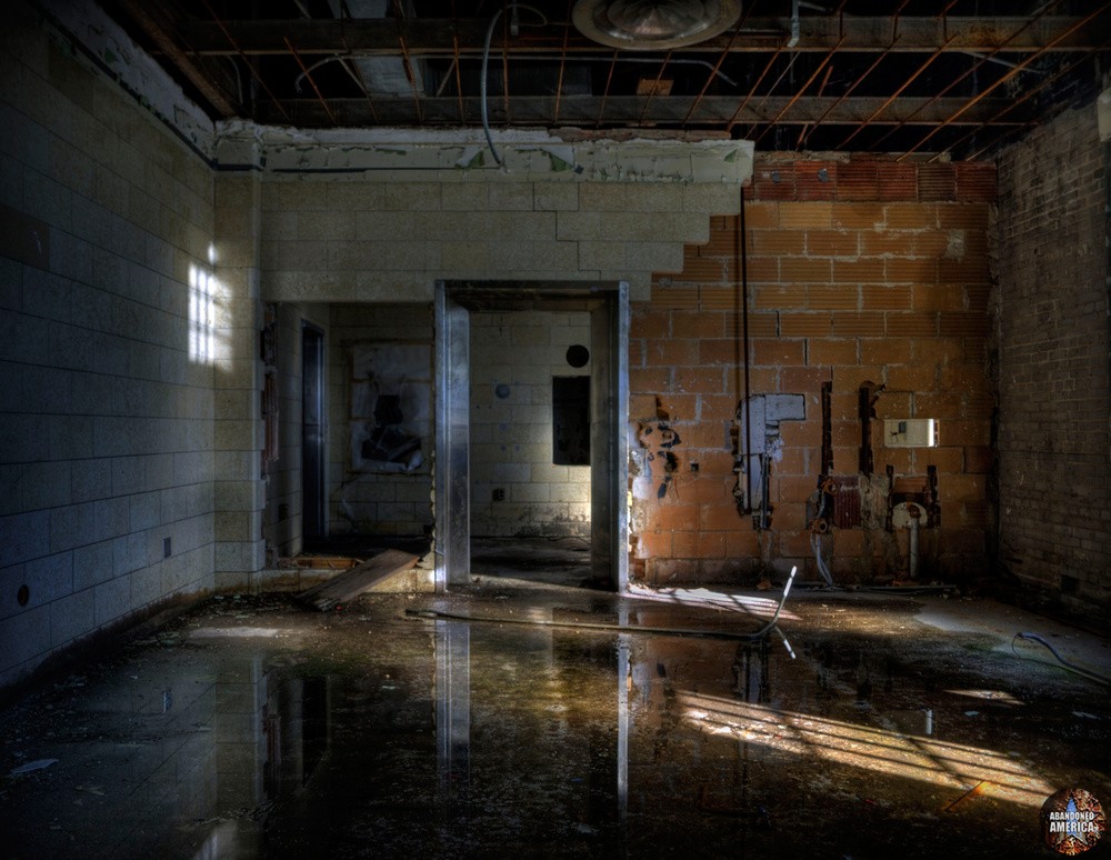 Pilgrim State Hospital (Brentwood, NY) | Operating Room - Pilgrim State Hospital