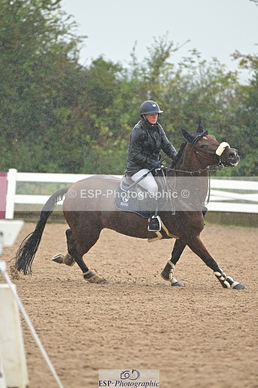 240925A-134618-00994 - Cls 4 Newcomers and 1.10m Open