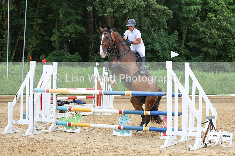 3E7A6536 - Class 9: Senior 1.15m Open