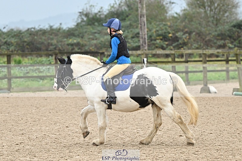 241110-095226-00107 - 40cm Showjumping