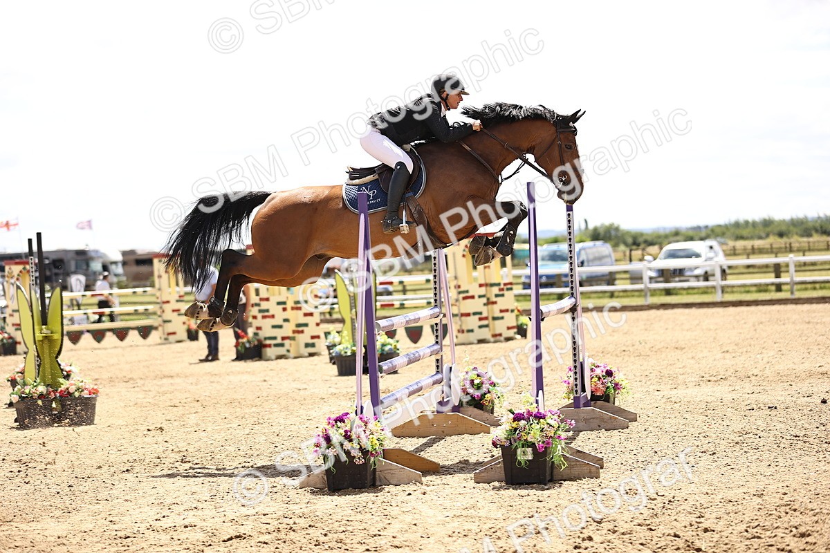 SBM_003841 - Class 22 - Senior Foxhunter 1.20m