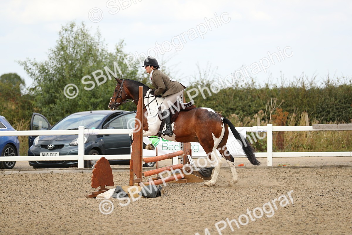 SBM_05577 - Class 48a Style & Performance 70cm (15-19)