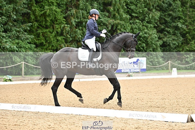 240811-100538-04670 - 117-Katie.Kneen-Springtime.Everafter