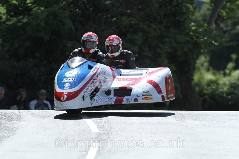 IMG_2516 - Sidecar Race 2 - TT 2013