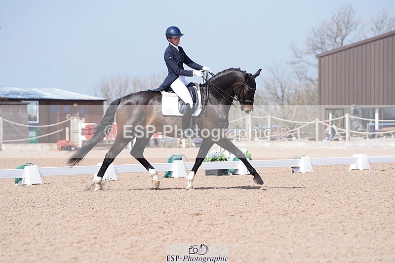 250404-125622-06015 - 015-Daisy.Hills-Midtgaards.Gijon