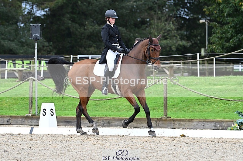 231019-113156-01836 - 039-LAUSANNE.W-Charlie.Ahl-DR