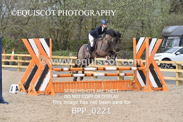 BPP_0221 - CLASS 2 FRI Senior BritiNovice/ 90cm Open