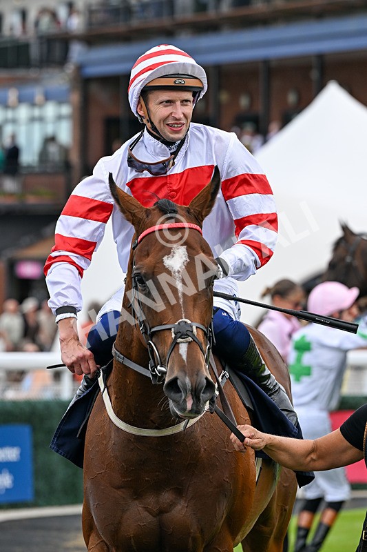 040726-Race 6-Highland Olly-5405 - Race 6 17.10pm Weatherbys Racing Bank Handicap
