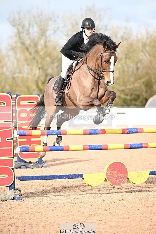 260221-132409-02191 - Cls 12 Newcomers and 1.10m Open