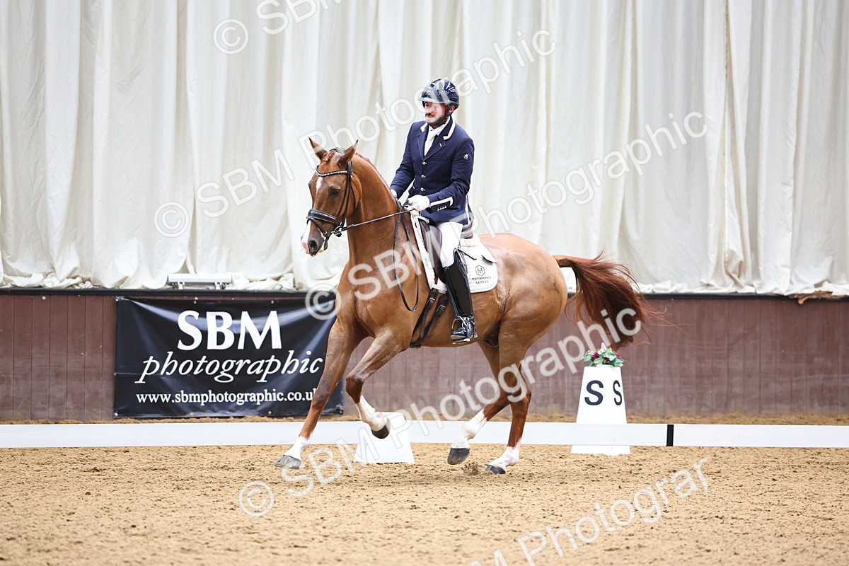 SBM_006381 - Class 5 - novice 6 - 12.04-13.07