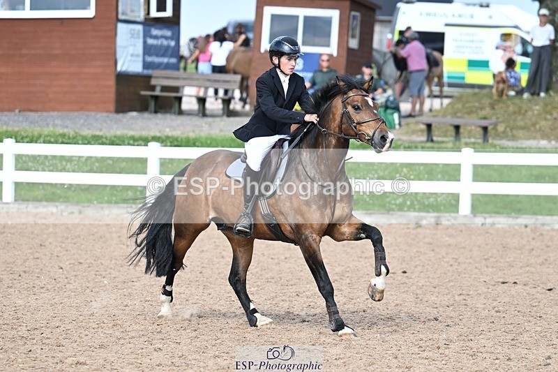 260627-173935-05803 - Cls 27 Foxhunter and 1.10m