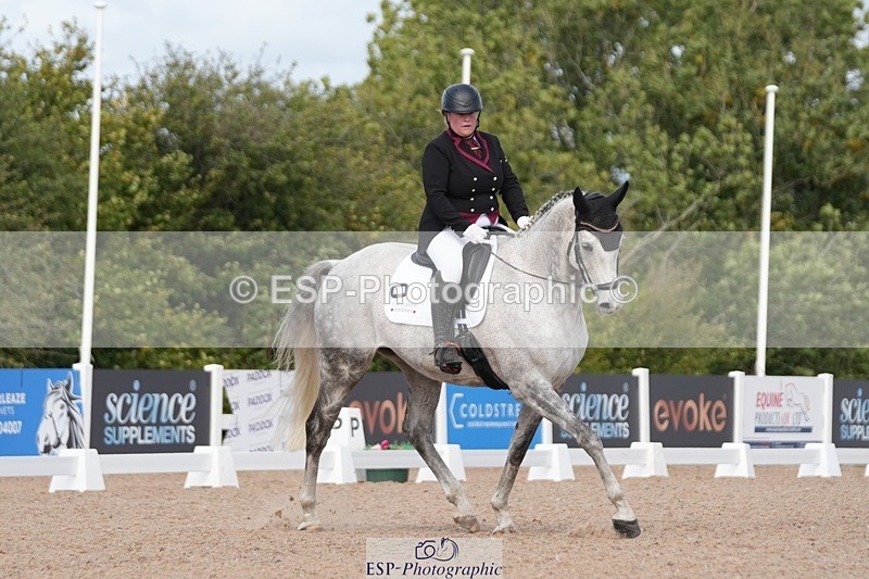 250906-124520-02443 - 071-Emma.ChapmanRoyal.Achiever