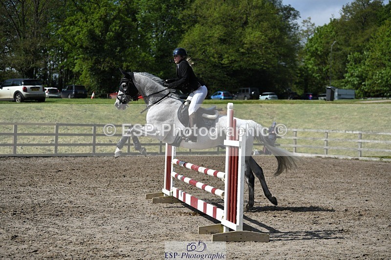 230512-102626-00520 - Cls 10 Snr 85cm Schooling