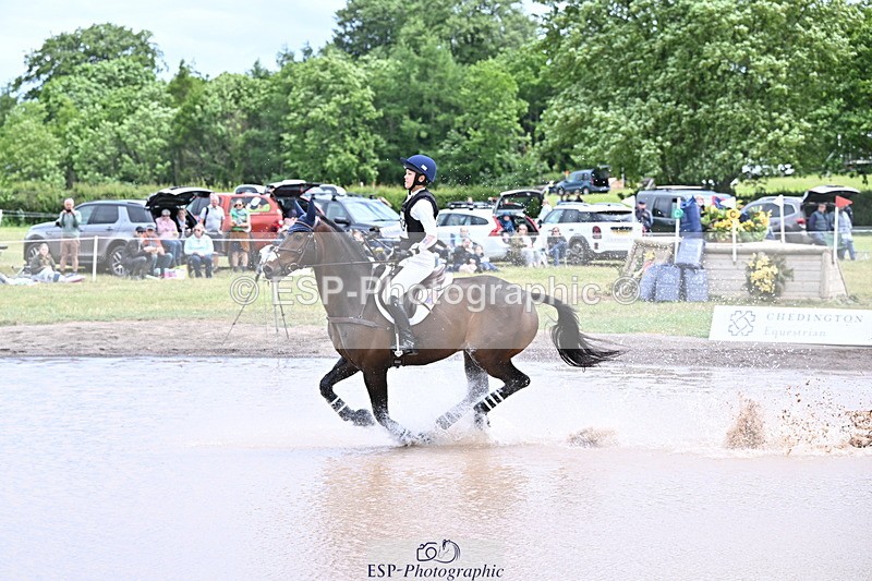 250525A-130247-16155 - D-459-Molly.Duda-DISCO.TRAVELER