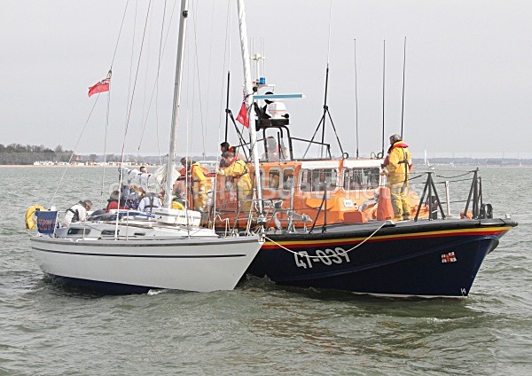 100411 JLP SAILING CLUB - RNLI IMG_0528 - APRIL 11th 2010 - JLP SAILING CLUB & RNLI
