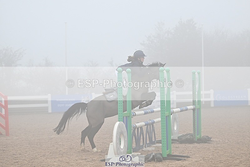 250208-123622-00613 - Cls 9 Pony Newcomers and 1m