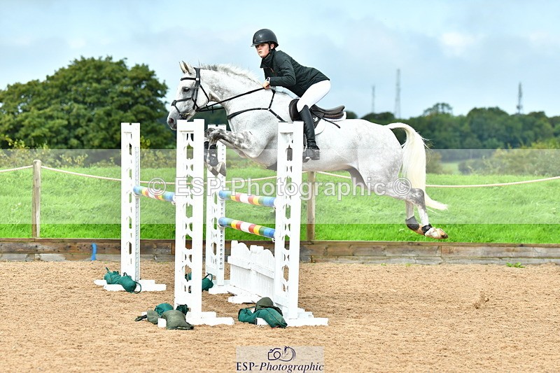 230805A-110940-00285 - Cls 2 Snr Newcomers & 1.10m Open