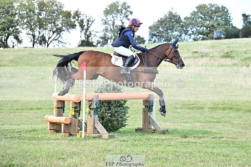 250831-174457-01304 - R-865-Kate.Honey