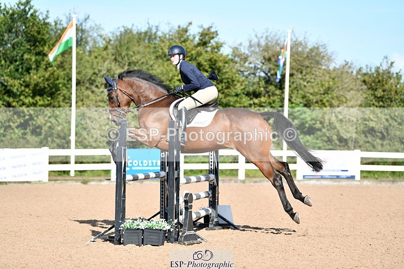 240913A-100133-03078 - Cls 20 Snr British Novice and 90cm Open