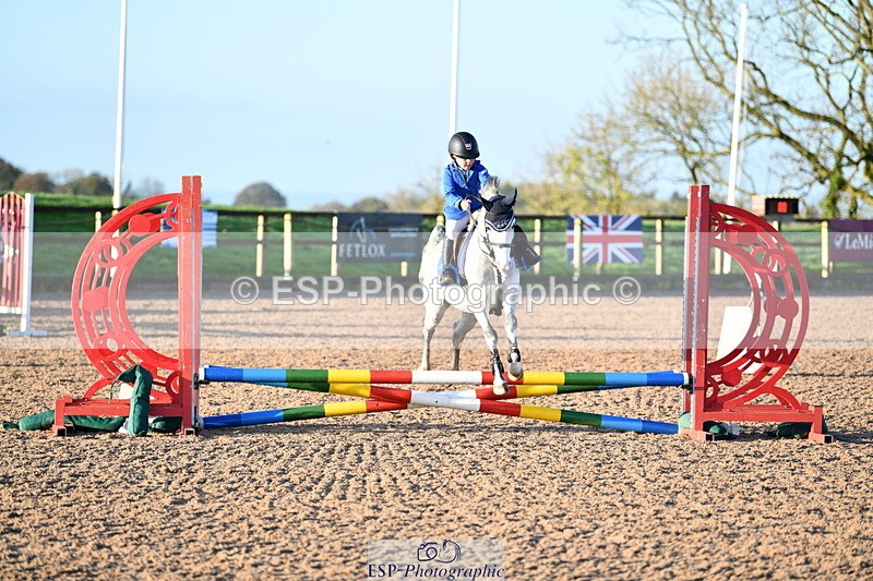 241026A-085232-00324 - SAT Cls 19 Clear Round 50cm