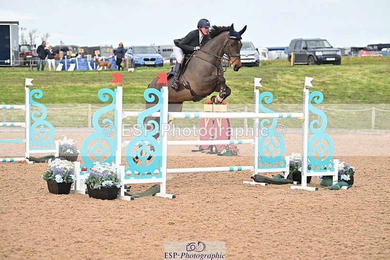 240418A-152740-04707 - Cls 9, 2 Star Big Tour 1.40m