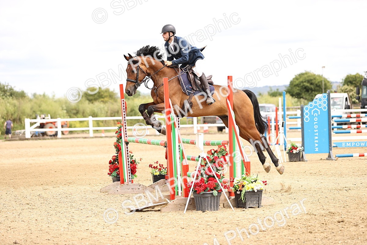 SBM_007662 - Class 19 - Senior Newcomers - 1.10m