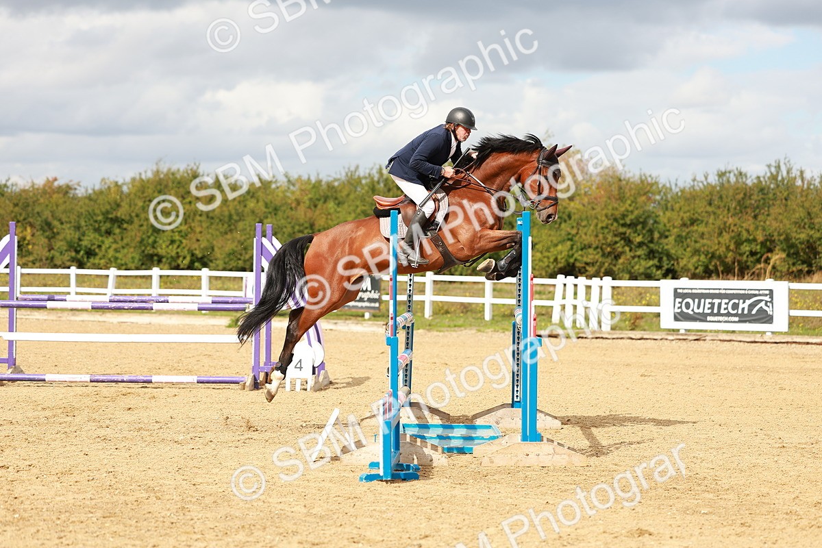 SBM_001362 - Class 4 - Senior Newcomers - 1.10m