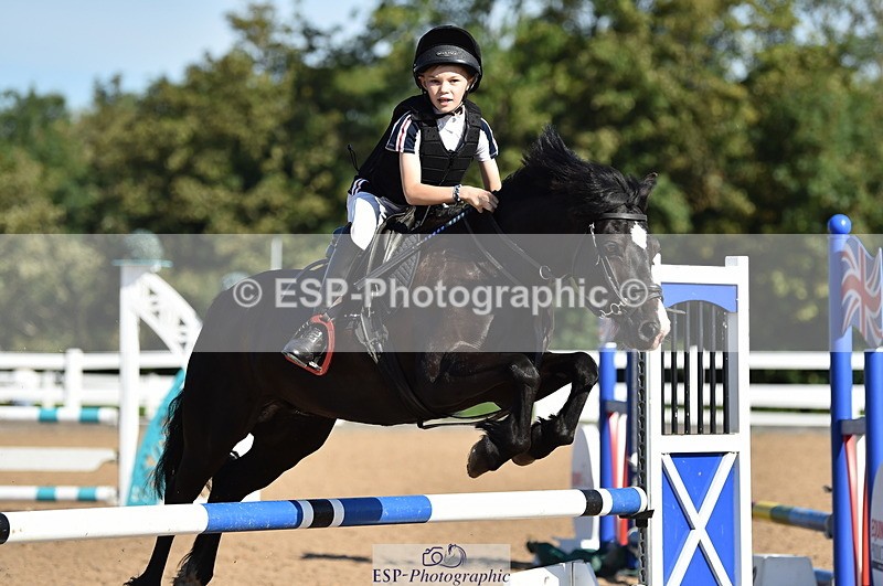 230903A-102842-03980 - Cls 18 Pony Brit Novice & 80cm Open