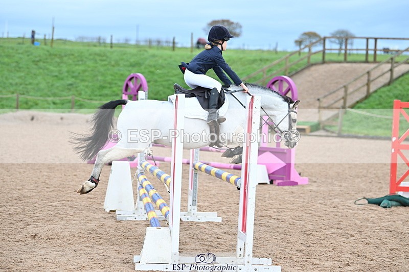 231203A-111802-00784 - Cls 16+17 Club and Schools 80cm