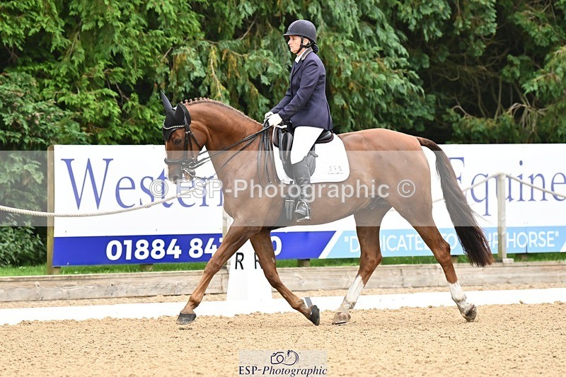 240811-102420-04731 - 240-Kathryn.Little-Ghelthago