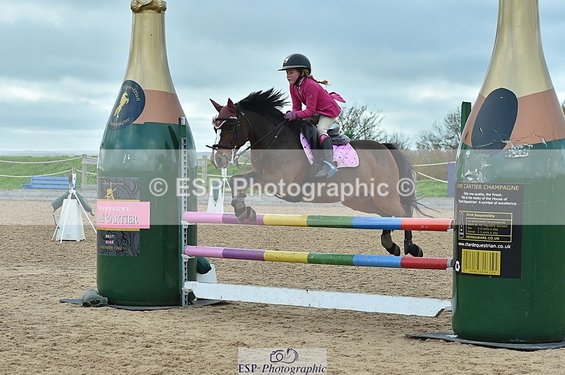 231119A-132644-05972 - Sun Cls 26 Springboard 128cm & 138cm