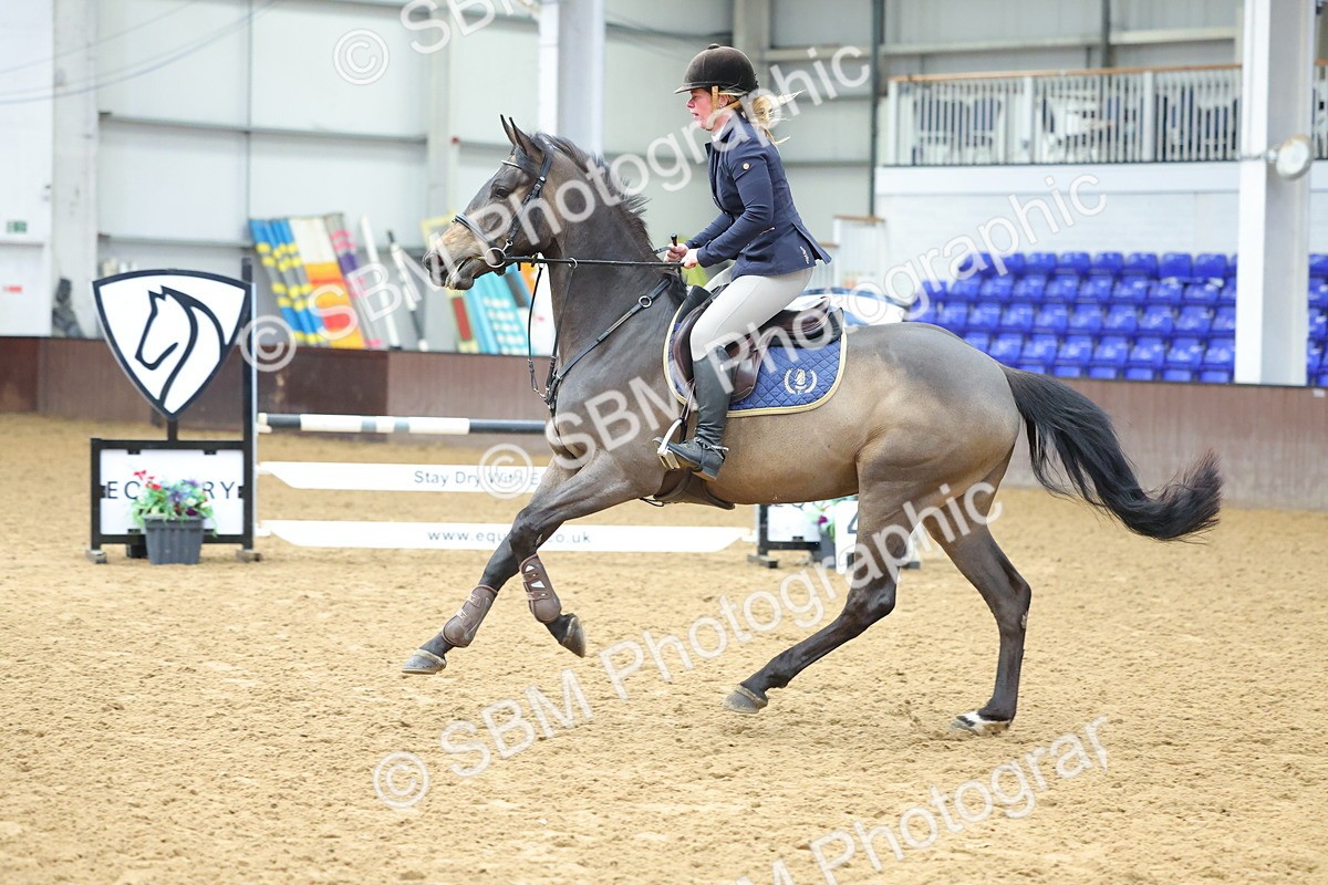 SBM_009699 - Class 20 - Senior British Novice/ 90cm Open - First Round (0.90m)