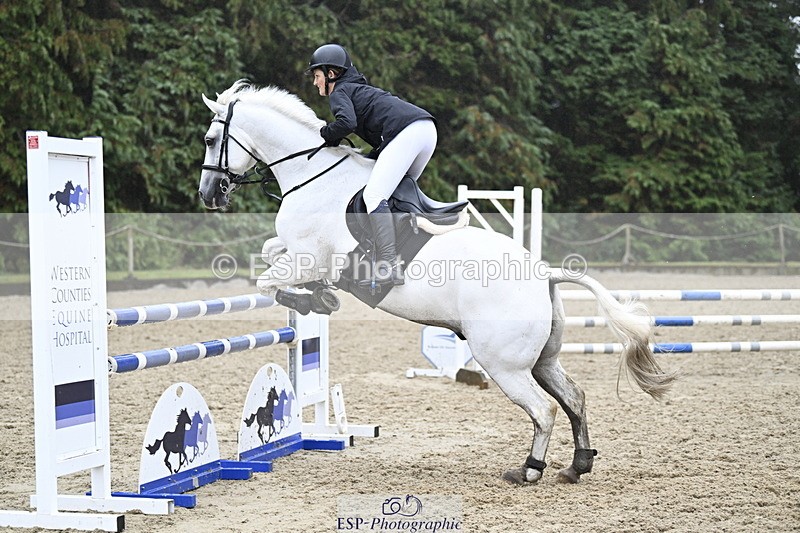 250830A-164233-08033 - Cls 24 Snr Discovery and 1m Open