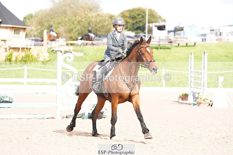 241004A-120020-00387 - Fri 02 Snr 1.05m Open