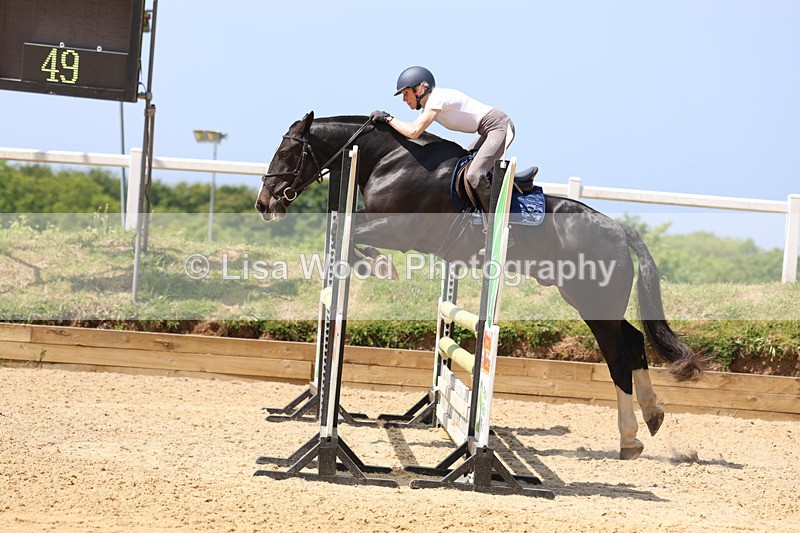 3E7A0290 - Class 9: Senior BN/90cm open