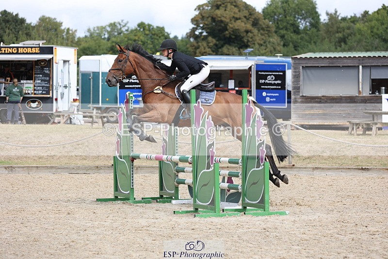 250829A-110137-01271 - Cls 7 British Novice and 90cm