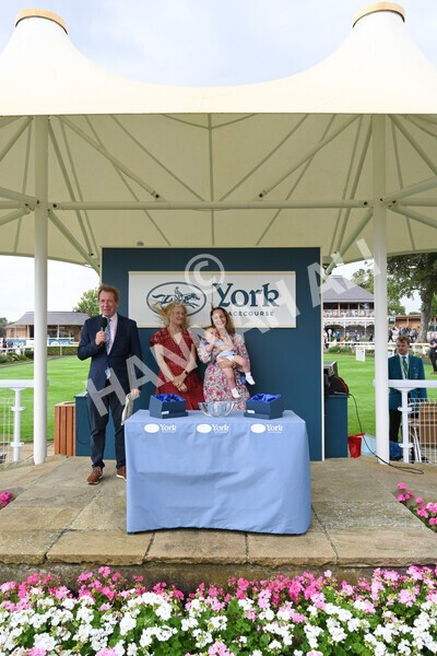 yr04092022r2-58 - Race 2 2.20pm John and Judith Marshall Memorial Stakes