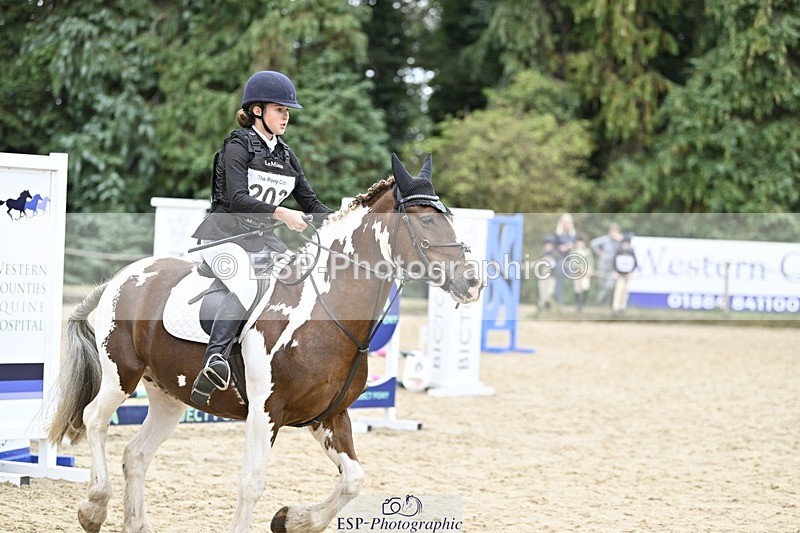 250820A-122352-06374 - Round 1, Start to 1.30pm Break