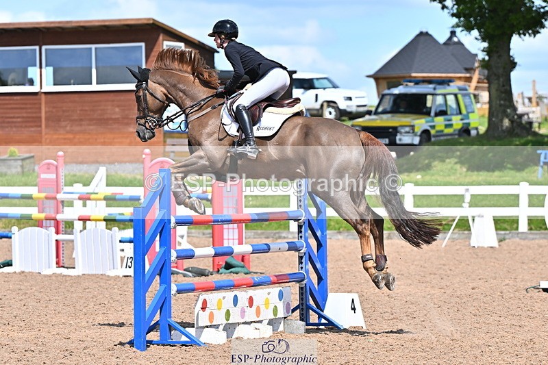 240619A-153730-00892 - Cls 5 Snr Foxhunter and 1.20m Open
