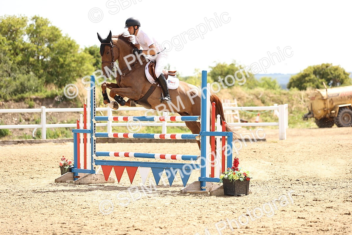 SBM_000719 - Class 15 - Redpost Equestian Senior Foxhunter - 1.20m