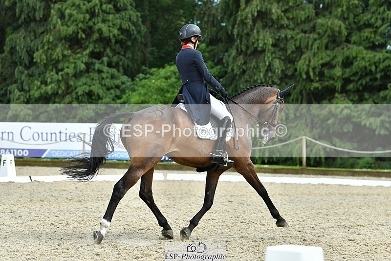 230525-165526-04840 - 438-IRISH_TRUMP-Sarah_Bullimore-DR