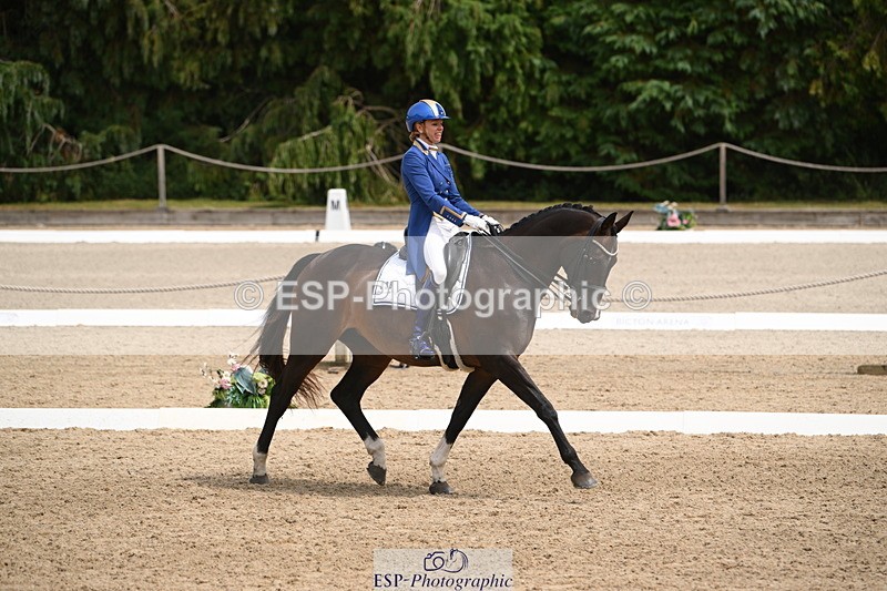 250719A-140226-05866 - 038-Natasha.Collings-Costello-Dovevale.Tender.Dove