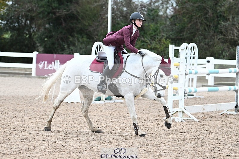 231118A-141108-03314 - Cls 9 Foxhunter & 1.10m Open