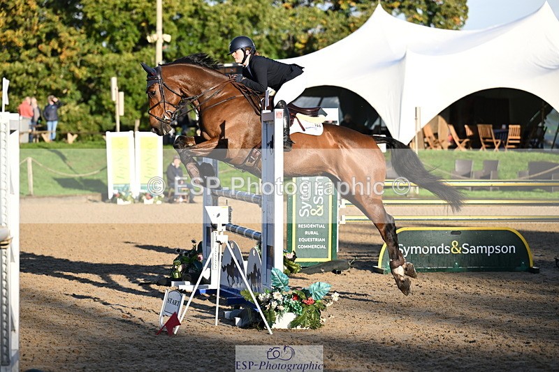 251024A-094322-06195 - B-101-Jemima.Stratton