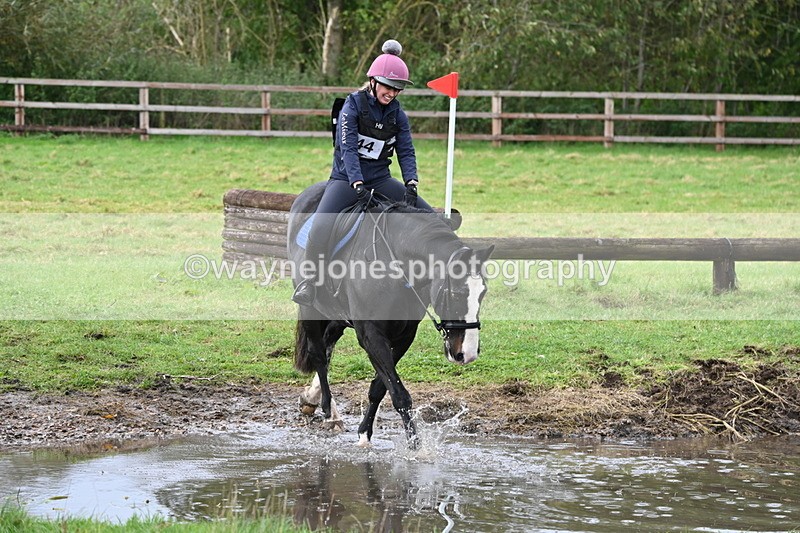 WJ6_4077 - Time at Photographer 11:48 to 11:56