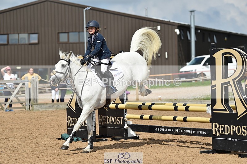 230902A-130002-01280 - Cls 3A Pony Medium 80cm