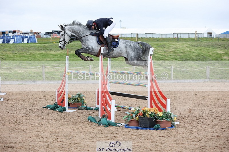 240419A-105223-06265 - Cls 2, 2 Star Small Tour 1.30m