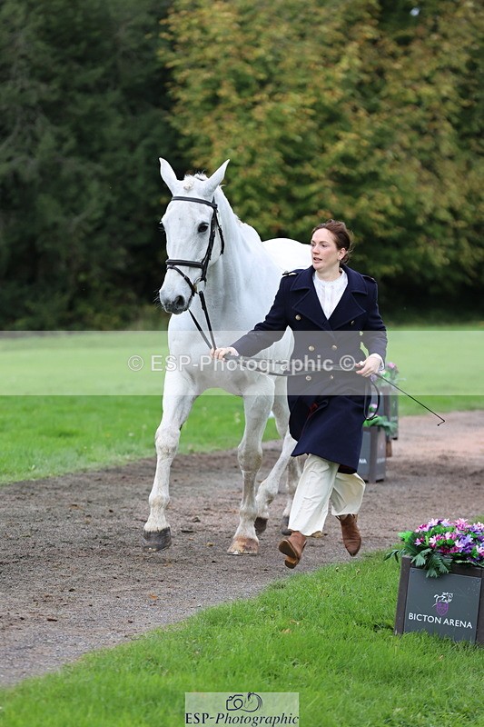 251026A-113400-25527 - G-571-Zoe.Mccanlis